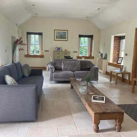 Daisys Rest * Redcross