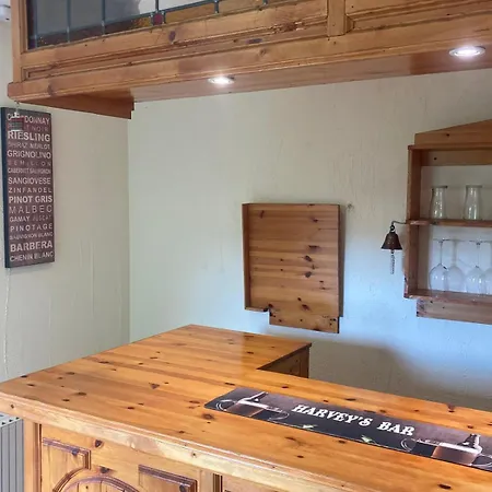 Daisys Rest Redcross